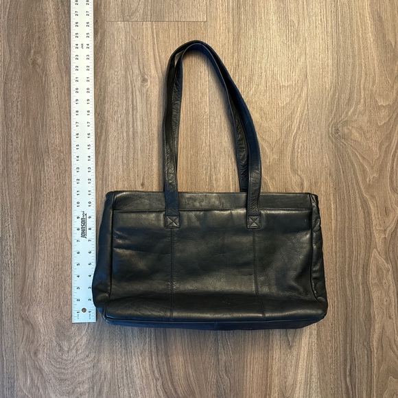 Graffeo made in Colombia, large Black Leather Tote Bag - Picture 4 of 6